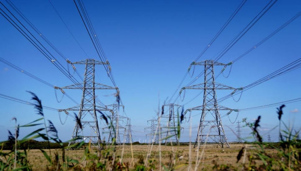 Government Plans Electricity Interconnector With Spain, Belgium And The Netherlands