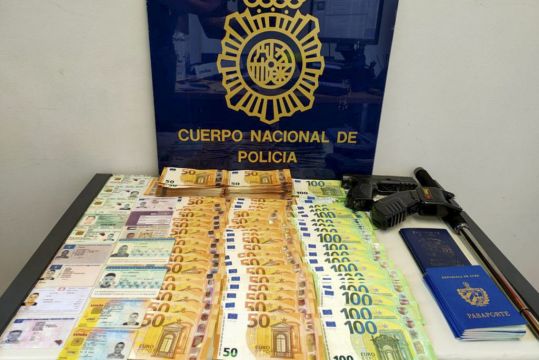Two Held In Serbia For 'Smuggling Cubans To Spain As Part Of Global Crime Ring'