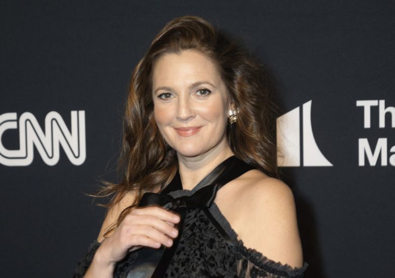 Drew Barrymore To Host Us National Book Awards With Oprah Winfrey Guest Speaker