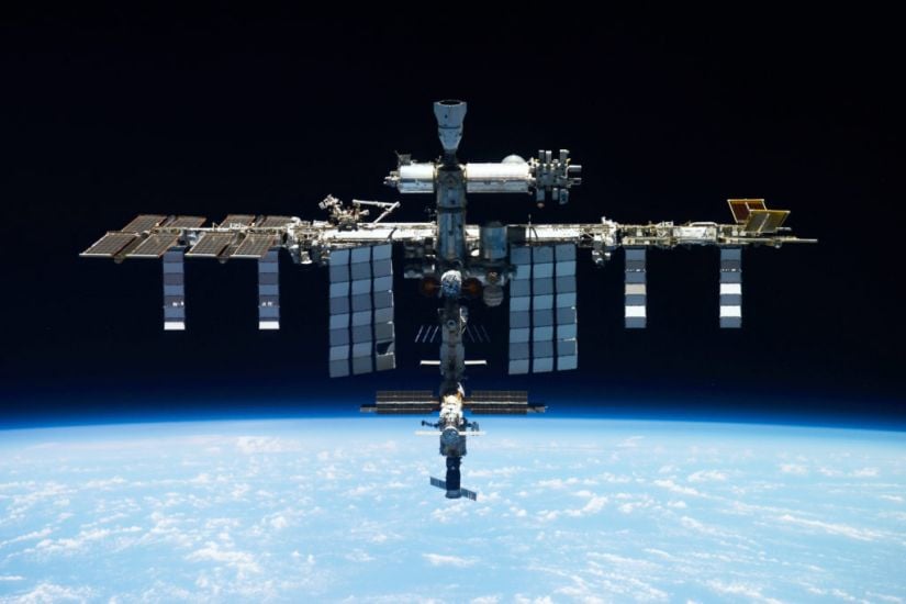 Nasa Power Outage Temporarily Halts Contact With Space Station