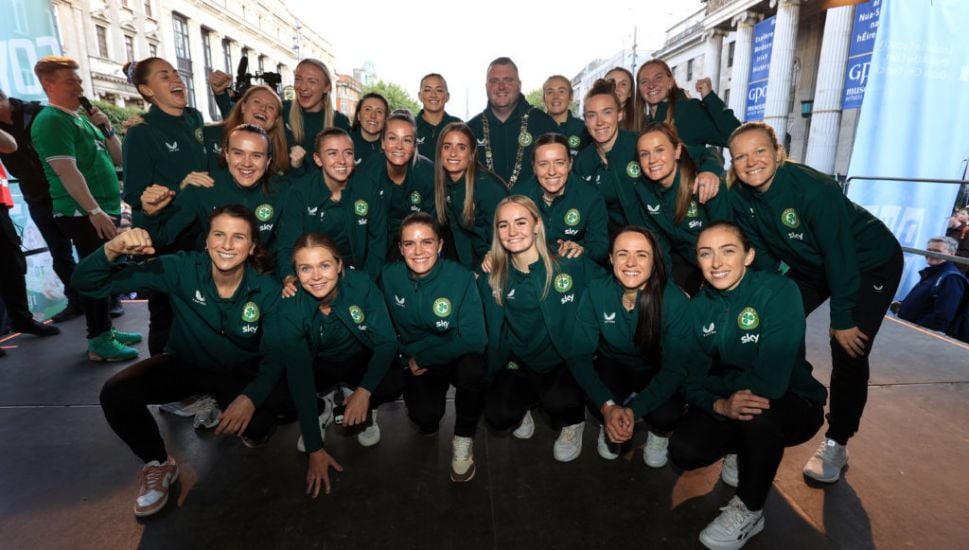Huge Crowd Turns Out To Welcome Home Ireland's World Cup Squad