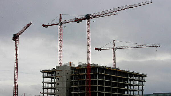Western People — Sharp rent rises continuing outside Dublin, report finds - Vimarsana News