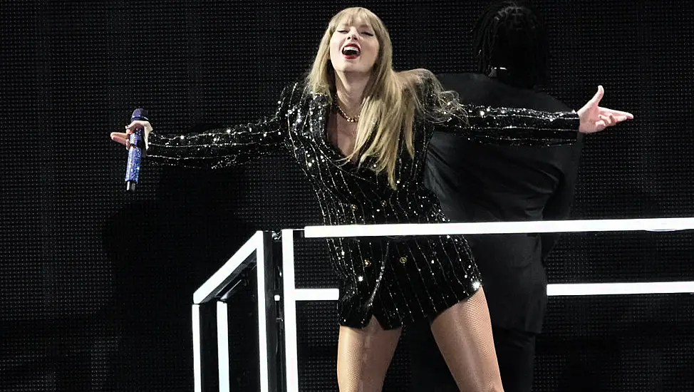 Taylor Swift Closes Out First Us Leg Of The Eras Tour At Sold-Out Sofi Stadium