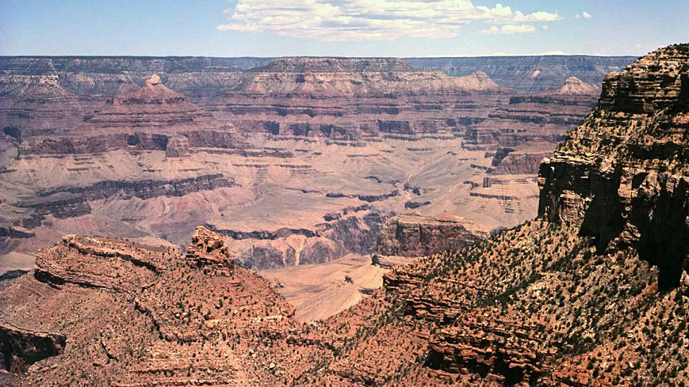 Boy (13) Survives 100Ft Fall At Grand Canyon