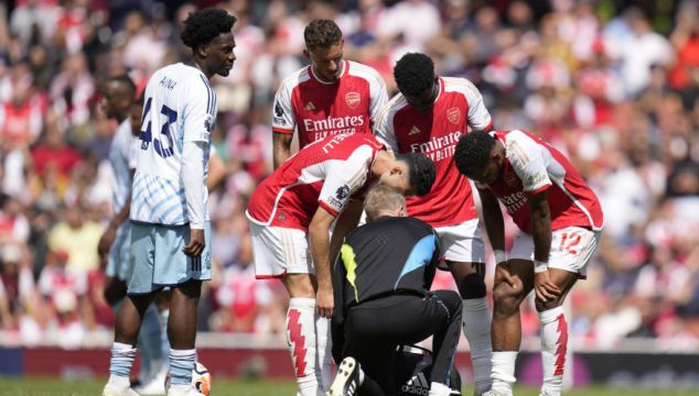 Arsenal Defender Jurrien Timber ‘Gutted’ After Requiring Knee Surgery