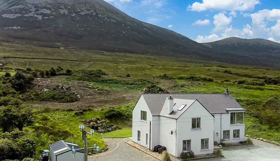 Modern Home With Panoramic Views Of Croagh Patrick And Clew Bay For €925,000