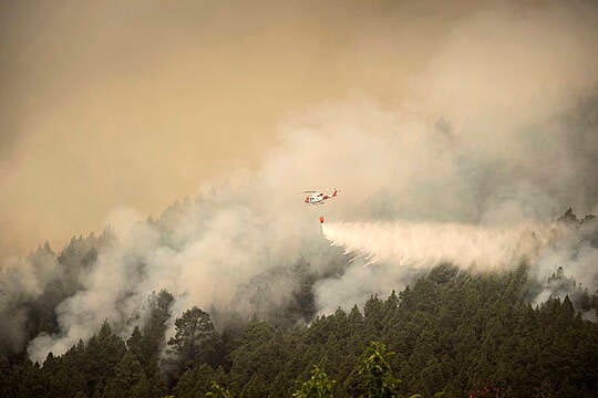 Thousands More Evacuated As Tenerife Wildfire Rages