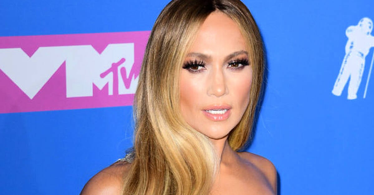 Jennifer Lopez Feeling ‘overwhelmed On One Year Anniversary To Ben Affleck