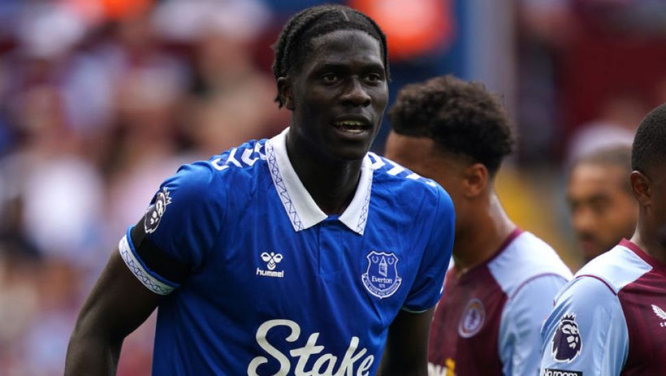Everton Condemn ‘Vile’ Racist Abuse Aimed At Midfielder Amadou Onana