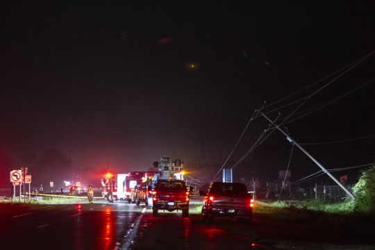 Hundreds Without Power As 75Mph Storm Hits Michigan