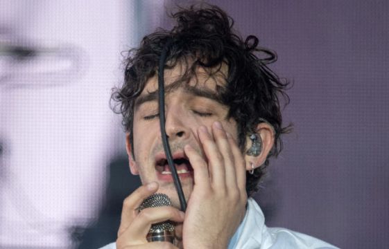The 1975’S Matt Healy Pays Tribute To Lewis Capaldi At Reading Festival