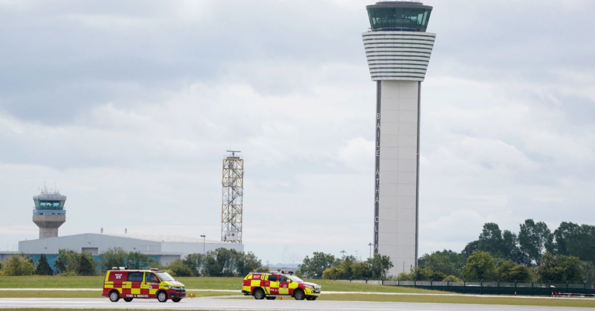Flight stopped on Dublin Airport runway due to drunk engineer