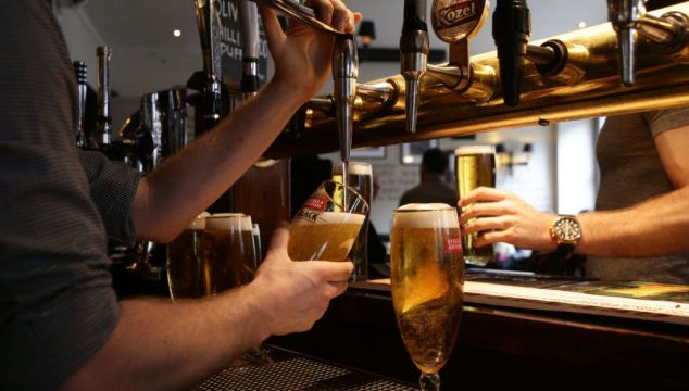Drinking Alcohol Does Not Make People Look More Attractive, Study Suggests