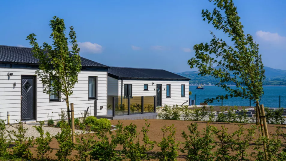 Baile Beag homes close to the shorefront