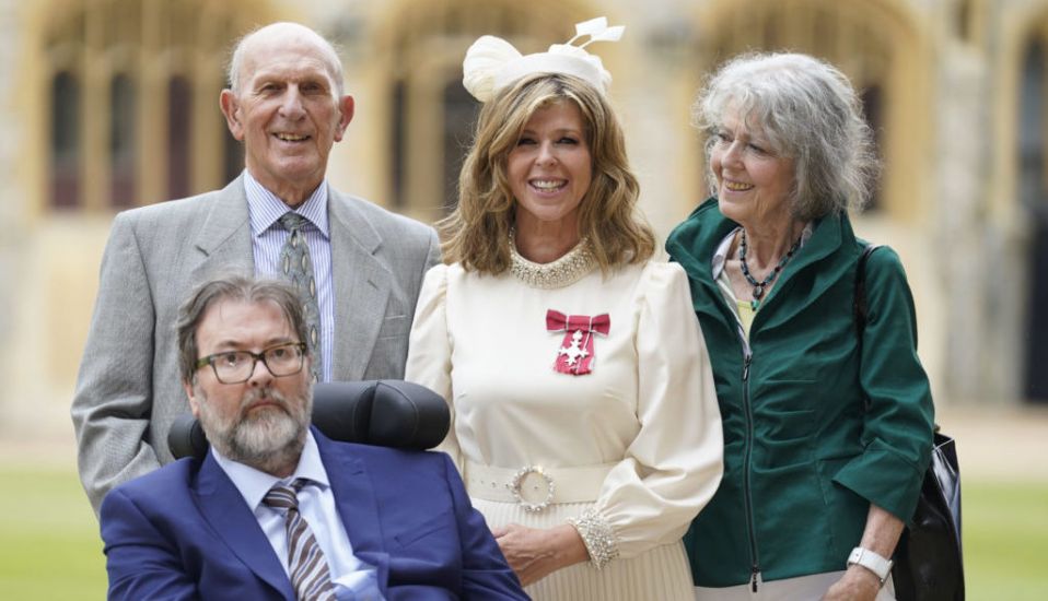 Tv Stars Send Kate Garraway Their Love As Husband Fighting For His Life After Heart Attack