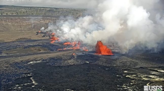 Hawaiian Volcano Kilauea Erupts After Two-Month Pause