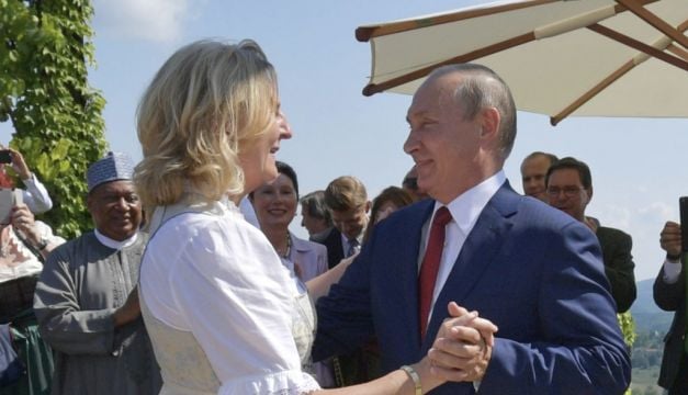 Ex-Austria Foreign Minister Who Danced With Putin At Her Wedding Moves To Russia
