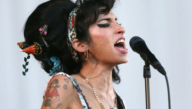 Mark Ronson Shares Sweet 40Th Birthday Tribute To Amy Winehouse