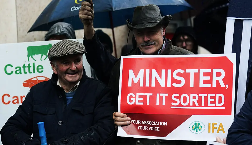 Farmers' Group Says Varadkar Will Invite Eu Commissioner To Ireland Over Nitrates Cut