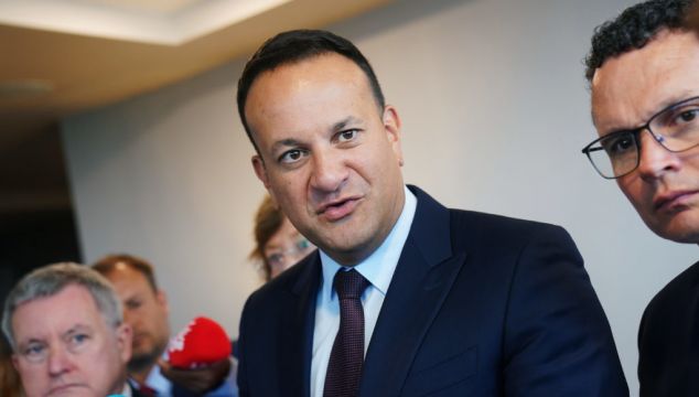 Varadkar Criticises ‘Double Standards’ Applied To Irish And Uk Ministers