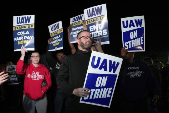 Workers Begin Historic Strike At Us Car Manufacturers