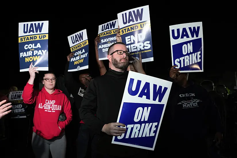 Workers Begin Historic Strike At Us Car Manufacturers