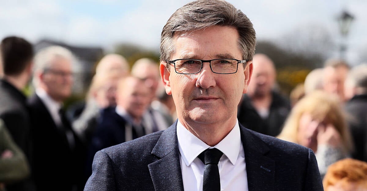 Daniel O'Donnell forced to tell fans he is not sick in hospital after scam
