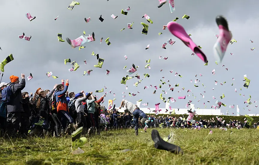 Ploughing Championships: Almost 1,000 People Throw Wellies In World Record Attempt