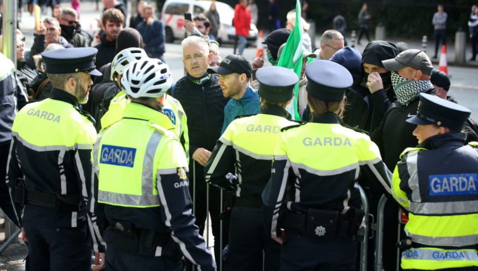 Gardaí Escort Tds To Safety Amid Demonstration Outside Leinster House As Dáil Resumes