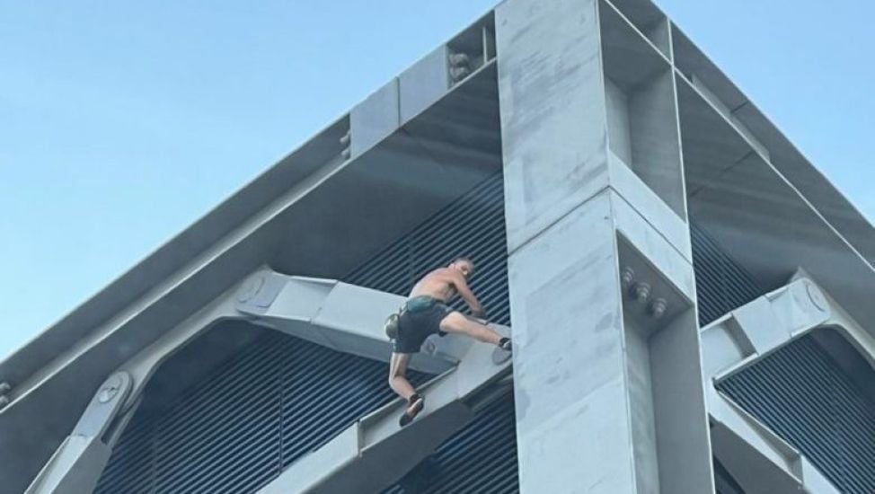 Man Arrested After Climbing London Skyscraper
