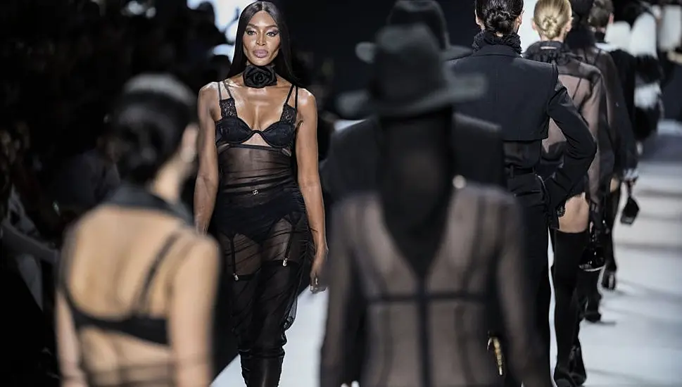 Naomi Campbell Wears Black Lingerie On Dolce And Gabbana Catwalk