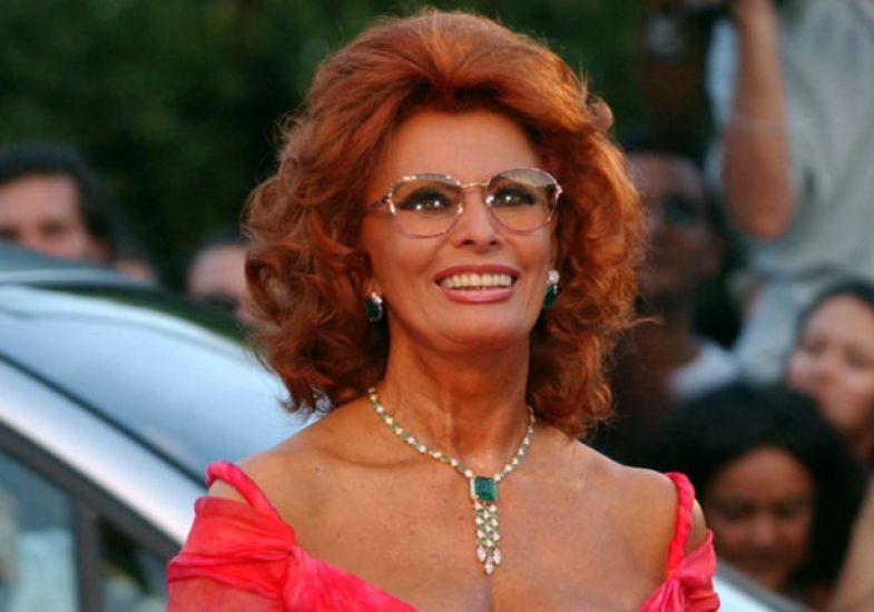 Sophia Loren Has ‘Urgent Surgery’ After Sustaining ‘Serious Fractures’ In Fall