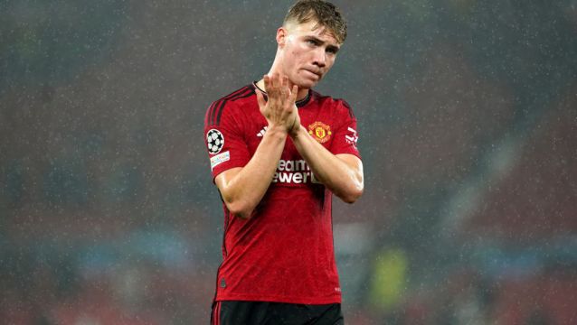 Rasmus Hojlund Says Manchester United Must ‘Stick Together’ In ‘Tough Period’