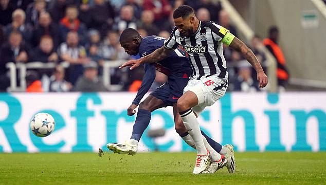 Eddie Howe Praises Jamaal Lascelles For Stepping Up As Newcastle Stun Psg