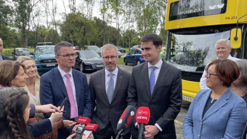 Varadkar And Ministers Defend Government Investment In Roads Amid ‘Stark’ Report