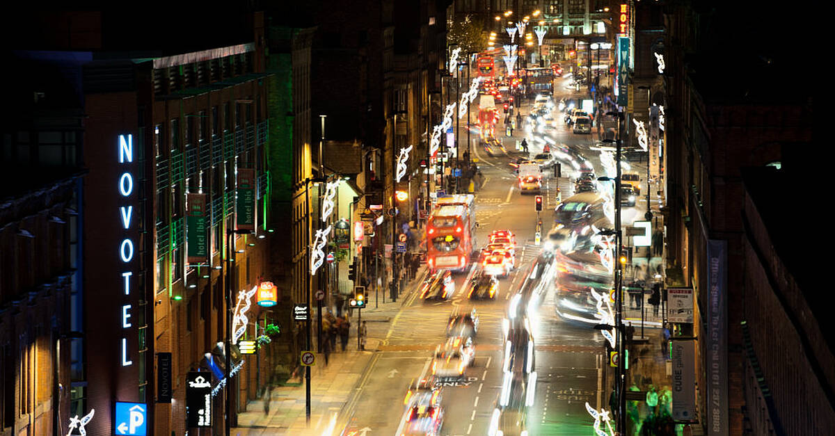 Google to trial AI in UK traffic light systems to reduce stop-and-go emissions