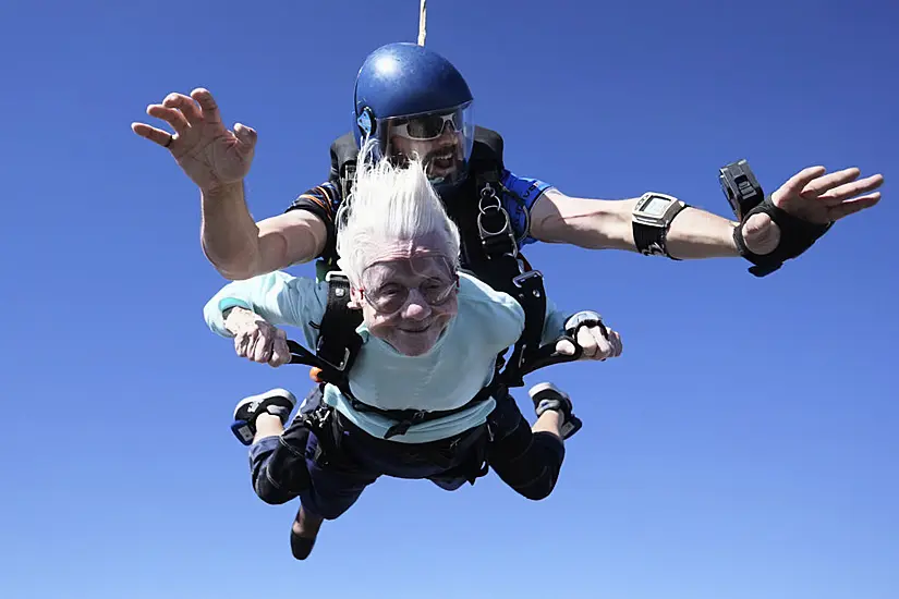 104-Year-Old Chicago Woman Dies Days After Skydive Record Attempt