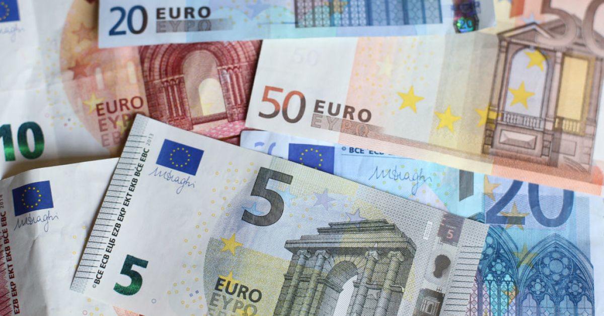 Министерството на финансите очаква бюджетен излишък от 8,6 милиарда евро тази година