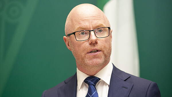 Kildare Nationalist — Donnelly denies Government is 'caving to protestors' over accommodating refugees - Vimarsana News