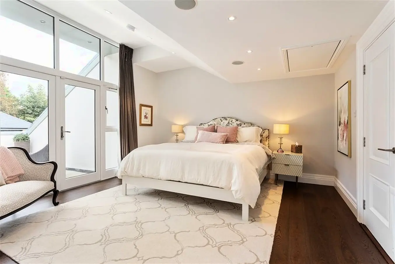Master Bedroom Photo: Myhome.ie