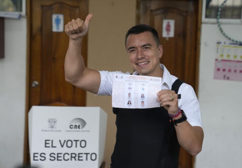 Heir To Banana Fortune Wins Ecuador’s Presidential Election