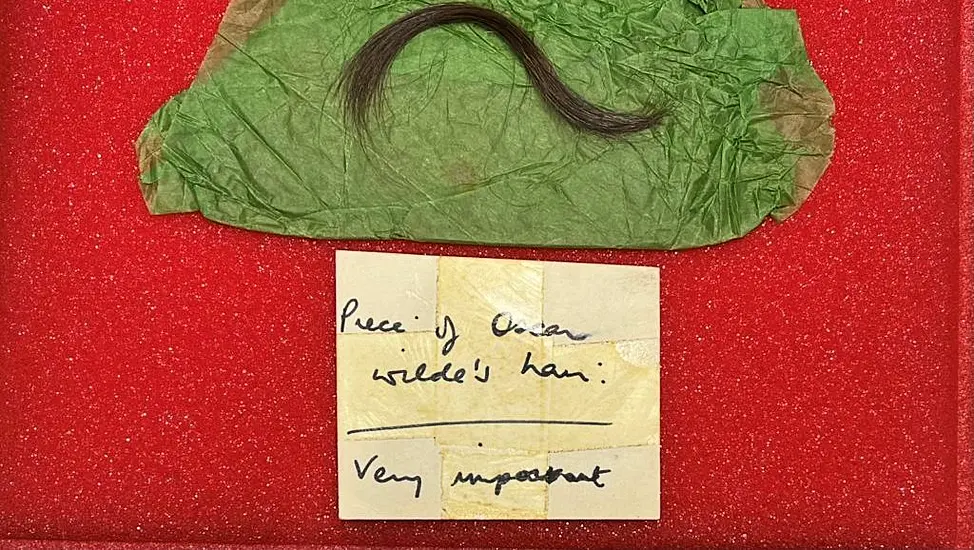 A Lock Of Oscar Wilde’s Hair Is To Be Sold At Auction