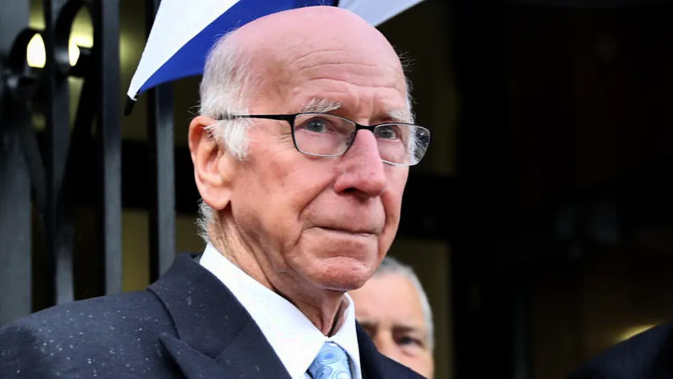 Manchester United And England Great Sir Bobby Charlton Dies Aged 86