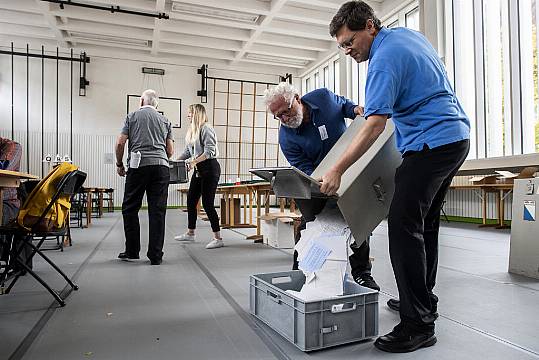 Swiss Go To Polls, With Right-Wing Populists And Socialists Set For Rebound