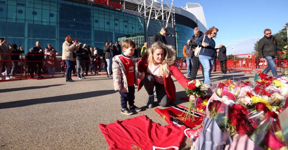 Man Utd manager Erik ten Hag pays tribute to 'outstanding' Sir