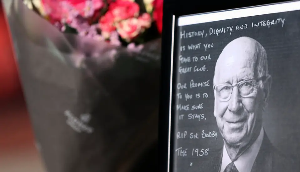 Man United Expect To Pay Further Tribute To Bobby Charlton On Tuesday Night