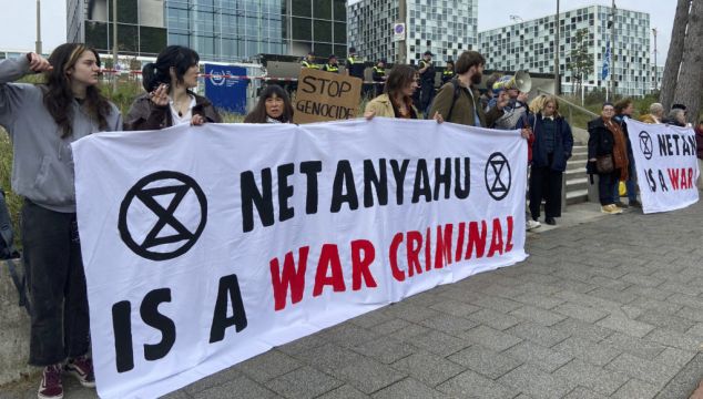 Dutch Police Detain 19 People After Anti-Netanyahu Protest Outside Court