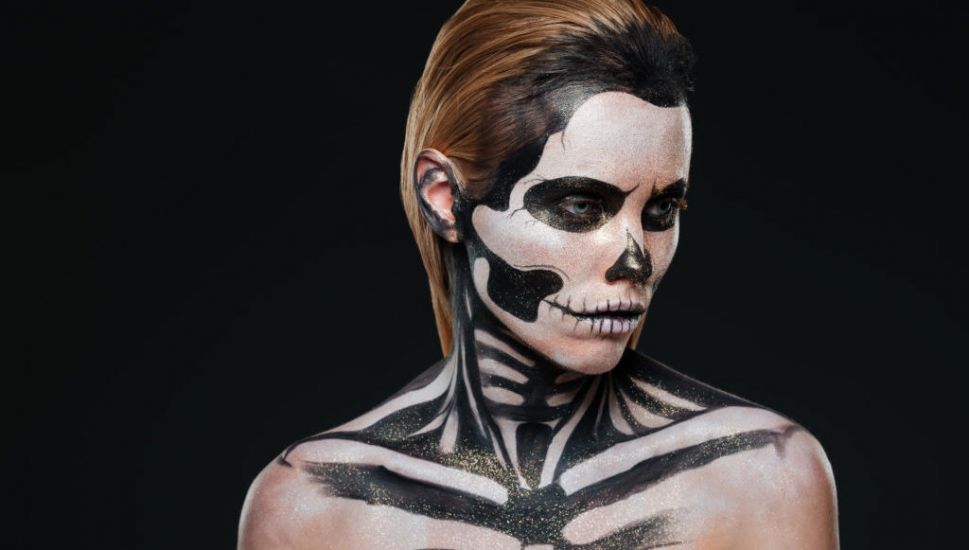 How To Do Halloween Make-Up And Still Take Care Of Your Skin
