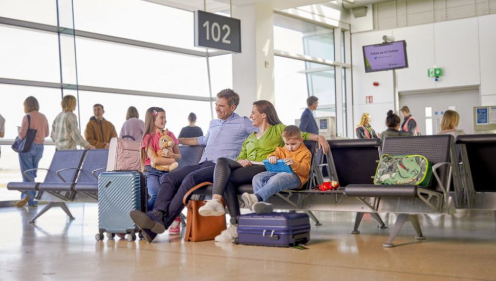 400,000 Passengers To Fly Through Dublin Airport Over Bank Holiday Weekend
