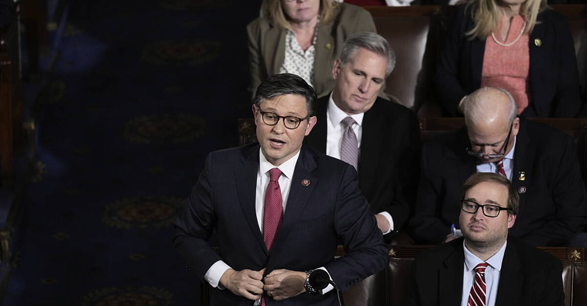 Candidate favoured by Trump is elected House speaker ending US political chaos